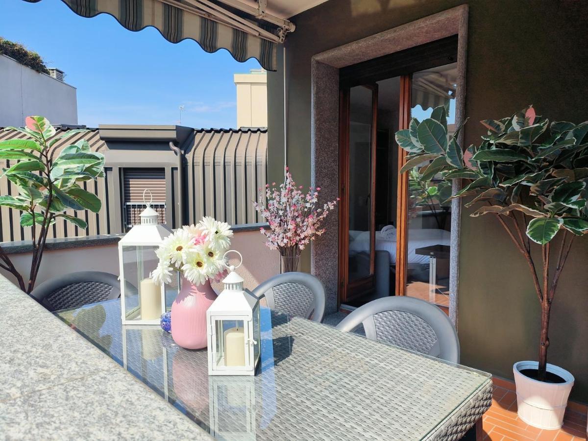 Exclusive And Unobtainable Big Terrace In Milano Downtown With Ac, Wifi, Subway M1 And M2 In Shopping Area Daire Dış mekan fotoğraf