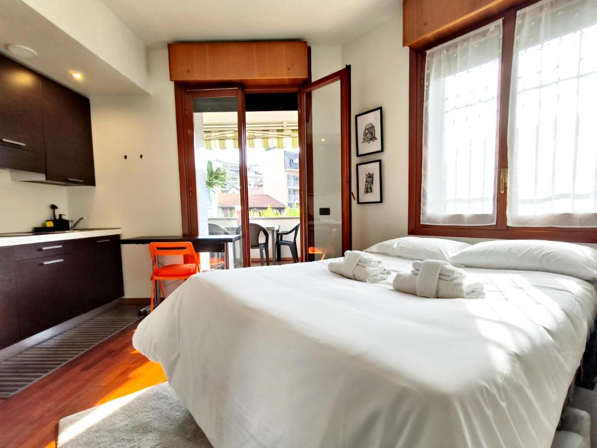 Exclusive And Unobtainable Big Terrace In Milano Downtown With Ac, Wifi, Subway M1 And M2 In Shopping Area Daire Dış mekan fotoğraf